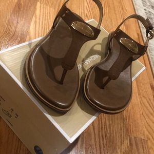 Michael Kors Leather thong sandals new in box